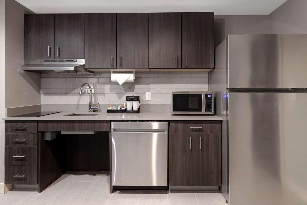Homewood By Hilton Quail Springs 3*